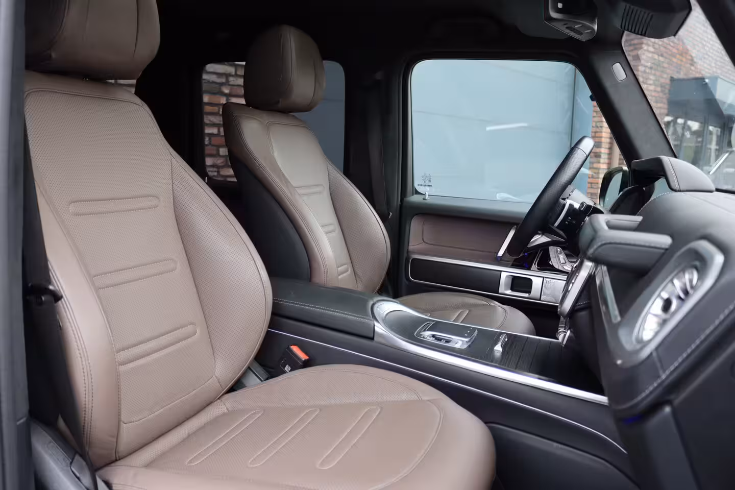 Mercedes-Benz G-klasse 580 AMG Line 116 kWh | Schuifdak | Techniekpakket | Distronic | Burmester | Nappa Leder |