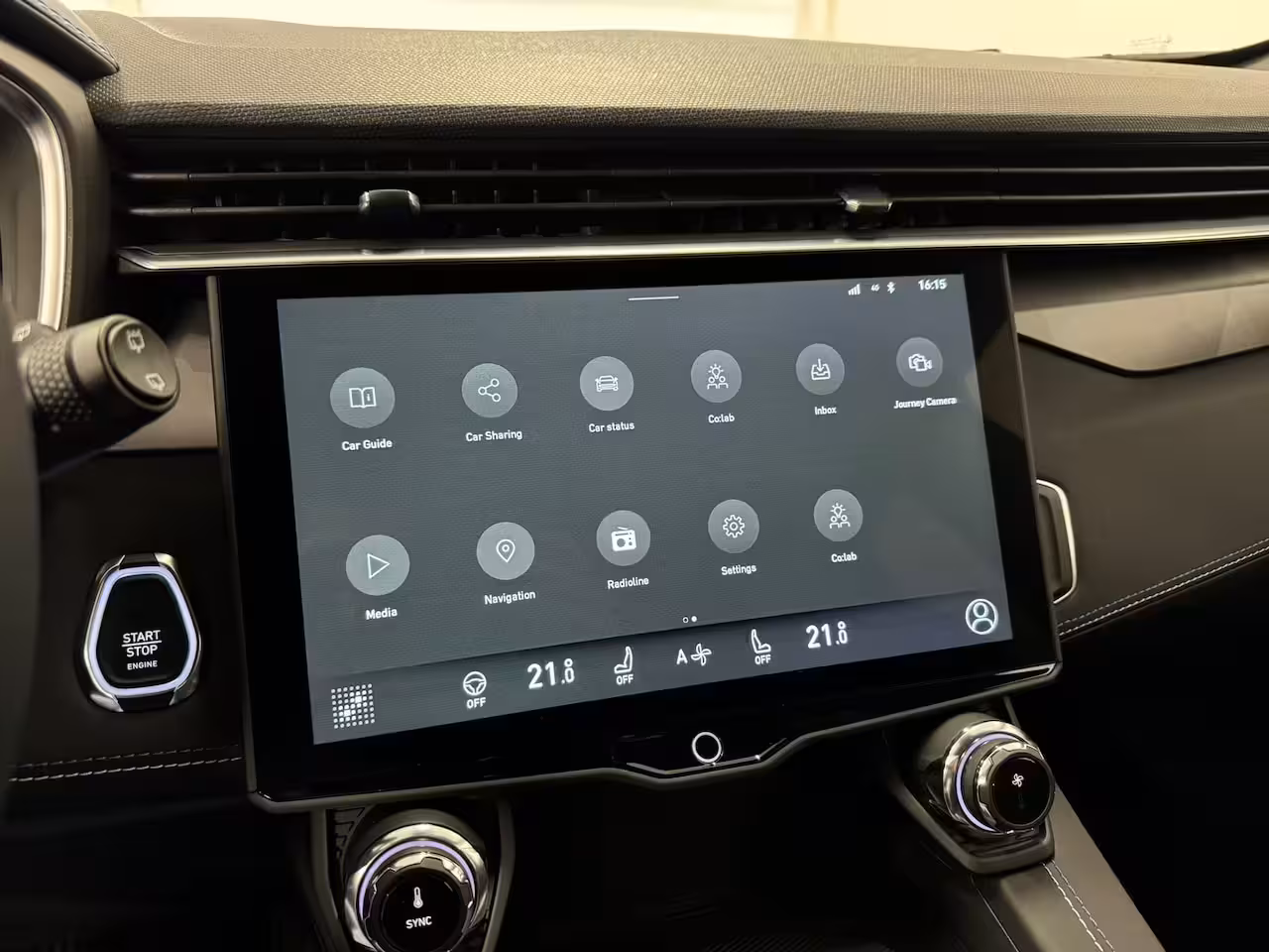 Lynk & Co 01 1.5| trekhaak | allseasons | stuurverwarming | | Airco (automatisch) | Apple Carplay/Andro
