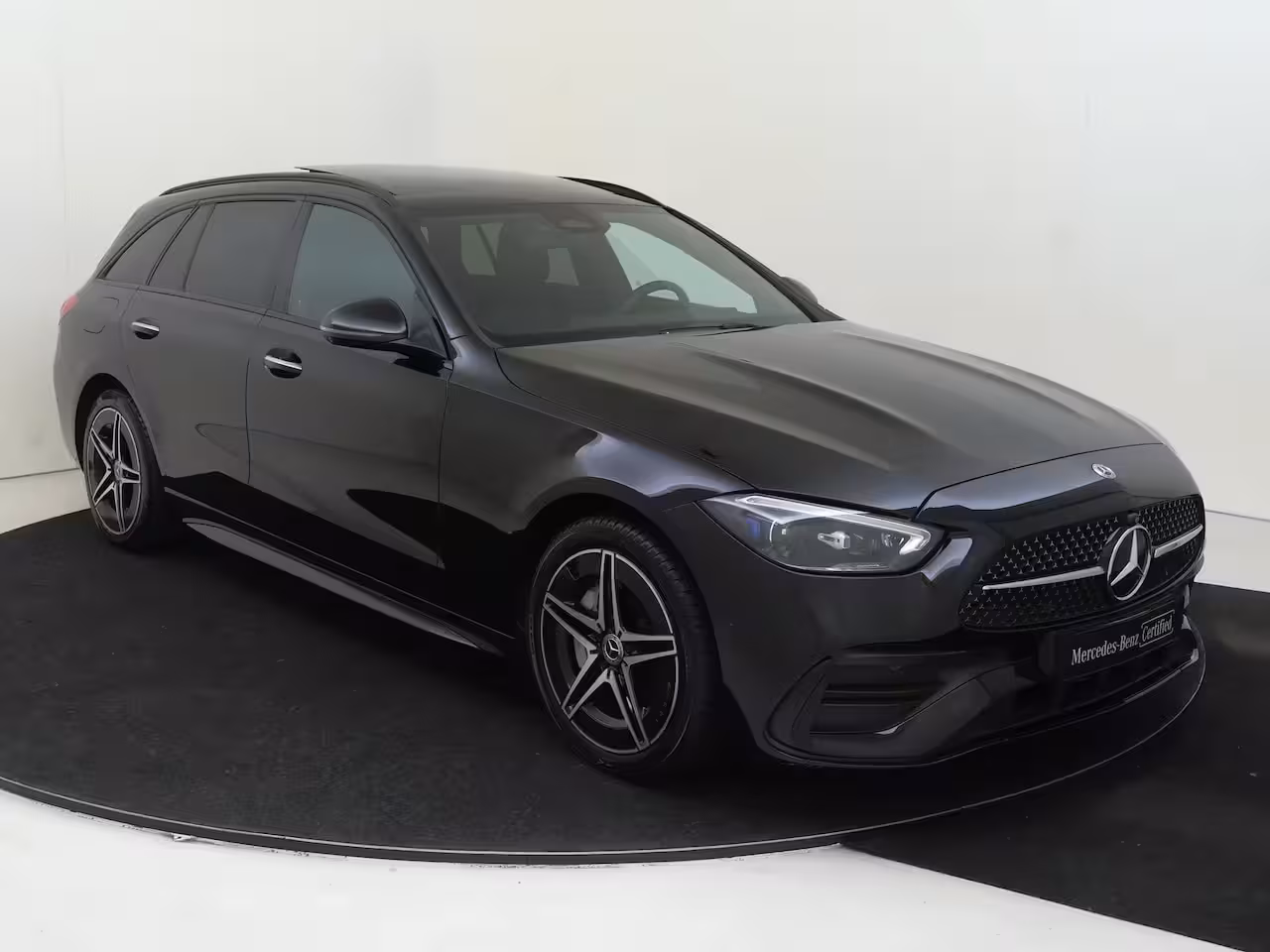 Mercedes-Benz C-klasse Estate 300 e AMG Line / Panoramadak/ Night/ Memory/ Digital Light