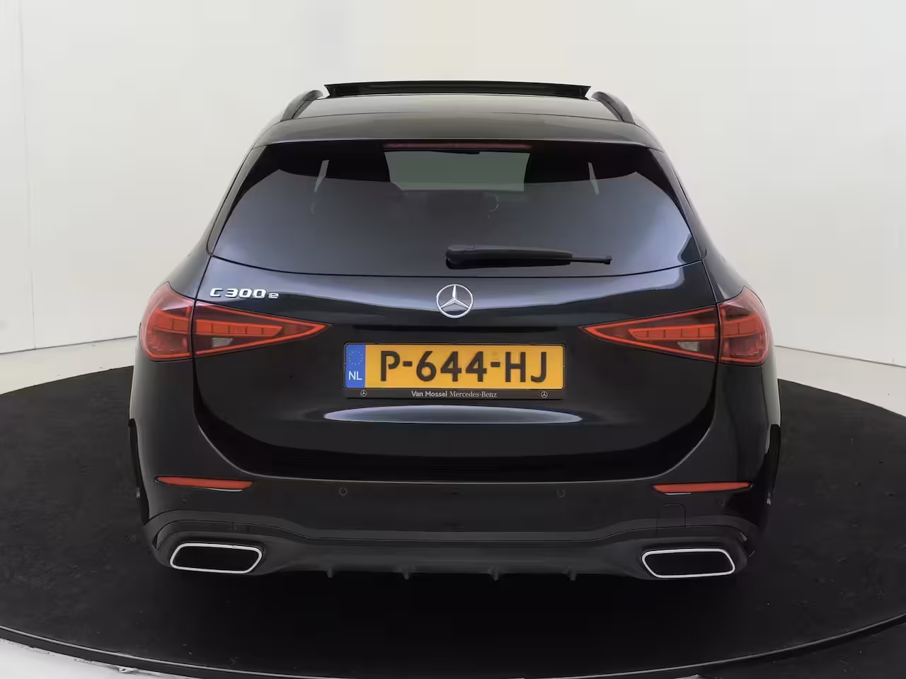 Mercedes-Benz C-klasse Estate 300 e AMG Line / Panoramadak/ Night/ Memory/ Digital Light