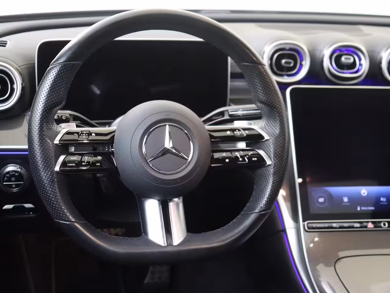 Mercedes-Benz C-klasse Estate 300 e AMG Line / Panoramadak/ Night/ Memory/ Digital Light