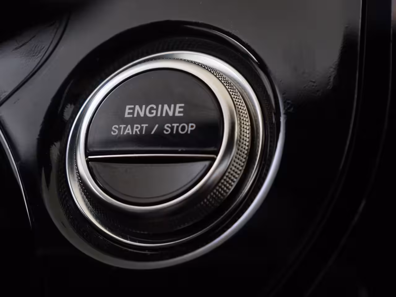 Mercedes-Benz E-klasse 300 e Sport Edition Panoramadak / Rijassistentiepakket / 360 camera / Sluitbekrachtiging
