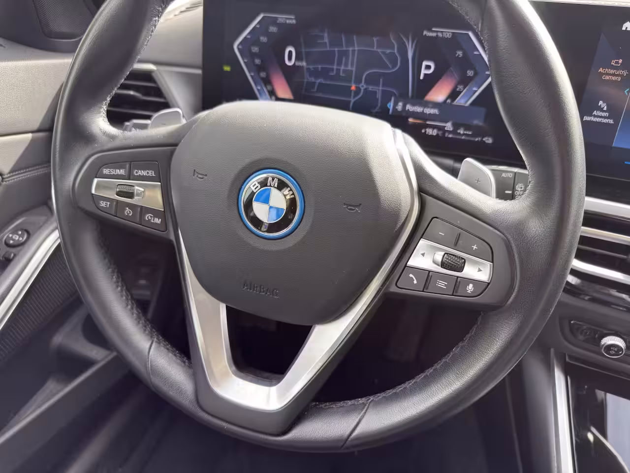 BMW 3-serie Touring 320e, Black edition, curved dis. 12 maand garantie