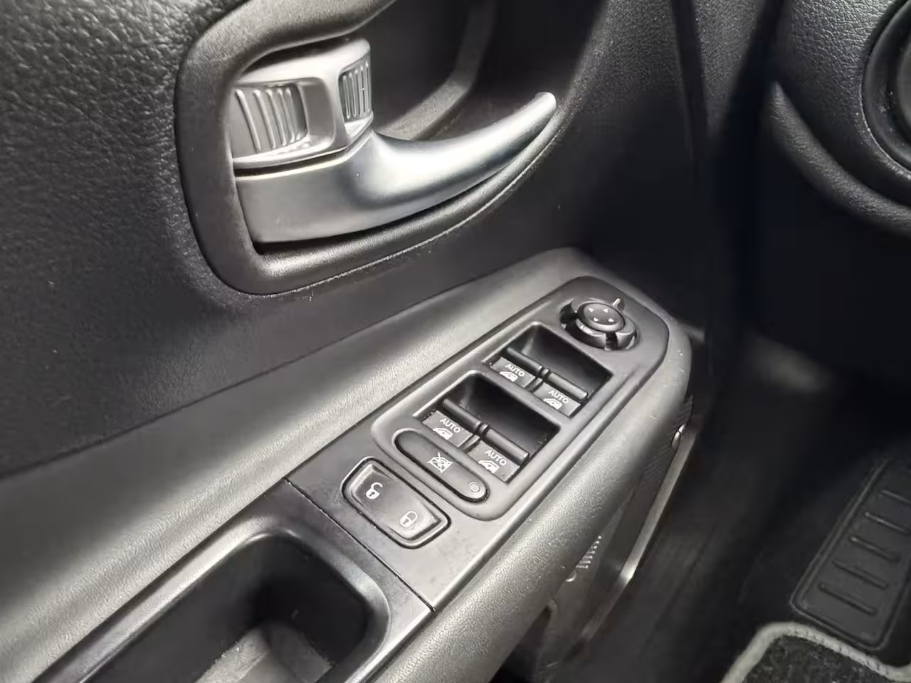 Jeep Renegade 1.3T Limited 12 maand garantie
