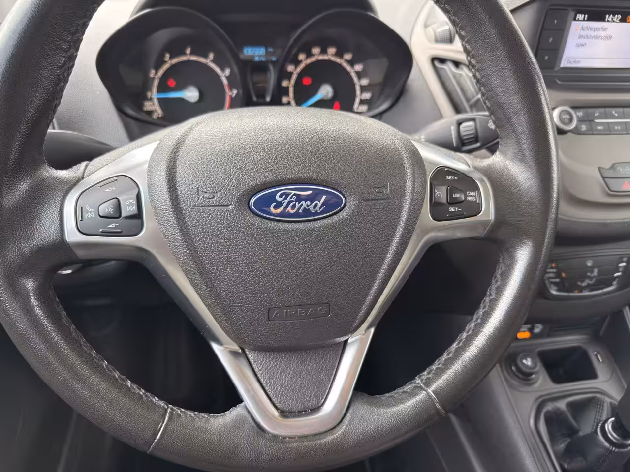 Ford Tourneo Courier 1.0 Titanium 12 maand garantie