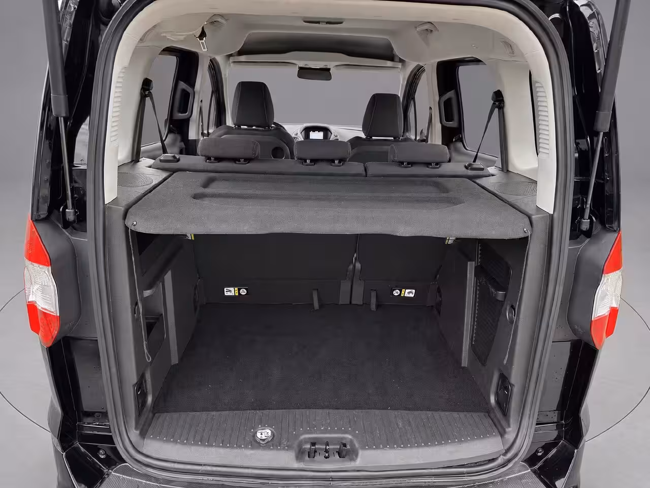 Ford Tourneo Courier 1.0 Titanium 12 maand garantie