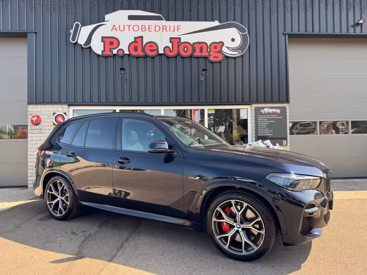 BMW X5 45E M-Sport Bowers en Wilkins Pano Softclose Laser Trekhaak Achterasbesturing Goede accute