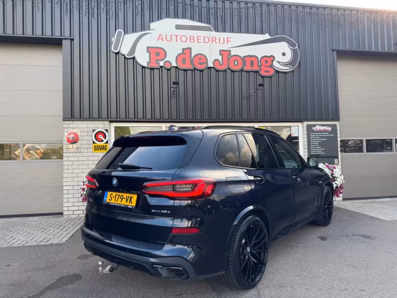 BMW X5 45E M-Sport Bowers en Wilkins Pano Softclose Laser Trekhaak Achterasbesturing Goede accute