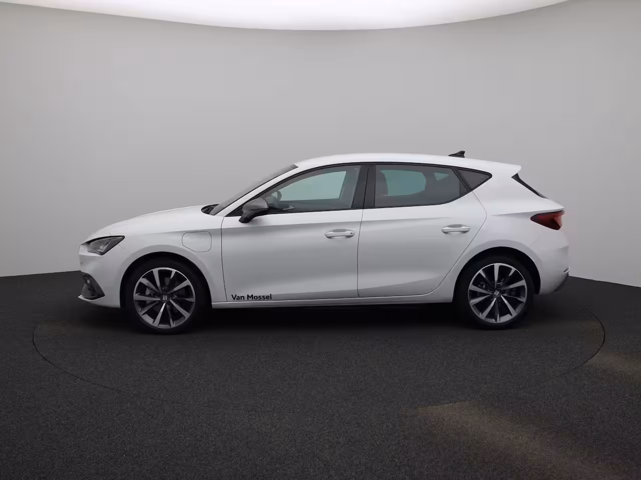 Seat Leon 1.5 TSI e-Hybrid FR PHEV First Edition 204 PK | Automaat | LED Koplampen | Navigatie | Cli