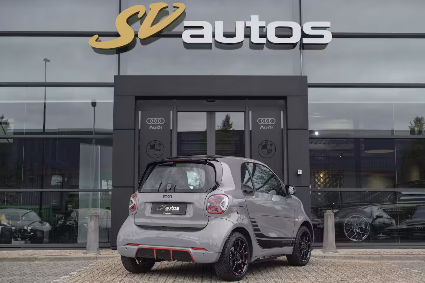 Smart Fortwo EQ BRABUS 82pk 18 kWh Edition 1 Panoramadak JBL audio Leder *SOH95%* Camera VOL 1e Eigenaa