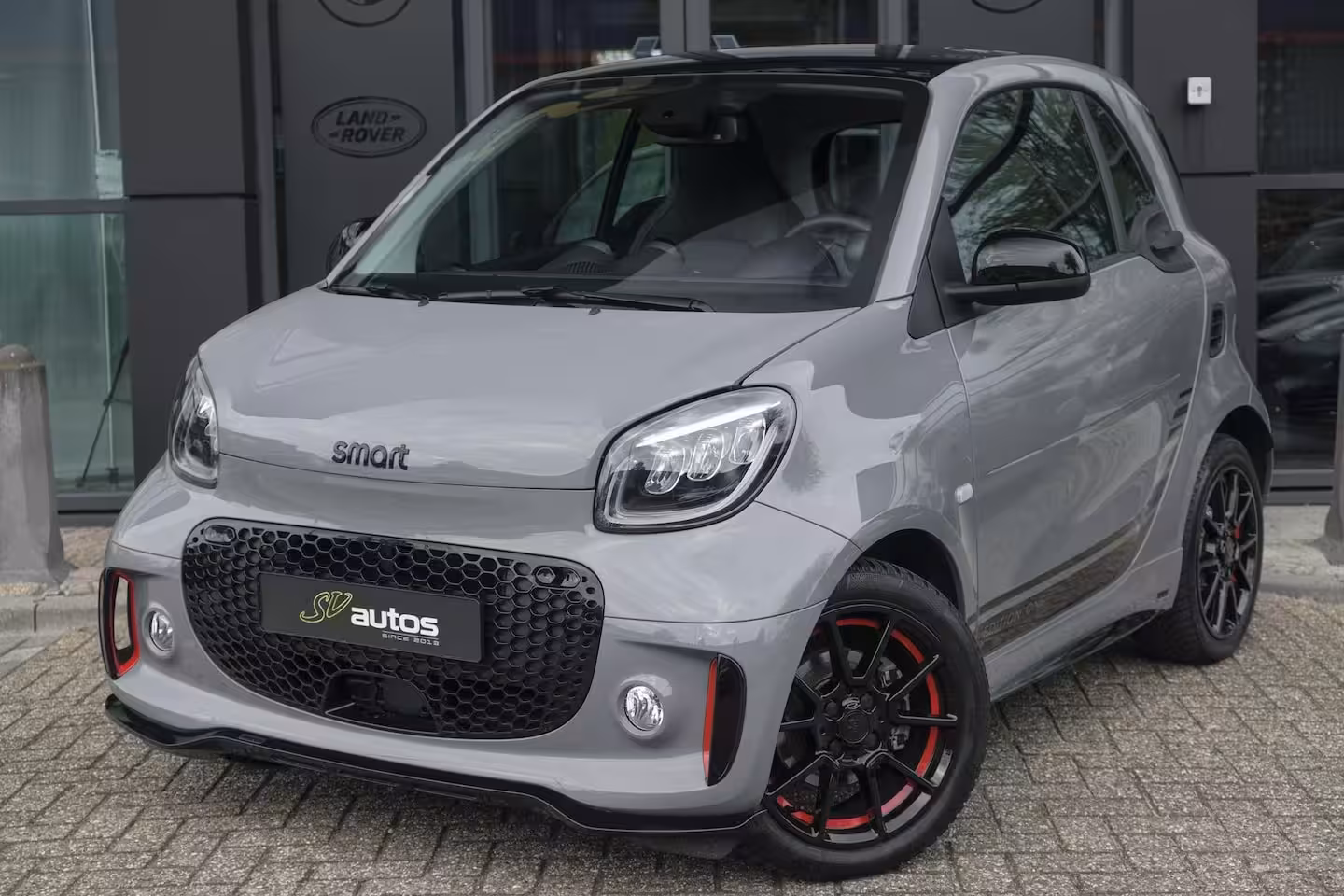 Smart Fortwo EQ BRABUS 82pk 18 kWh Edition 1 Panoramadak JBL audio Leder *SOH95%* Camera VOL 1e Eigenaa