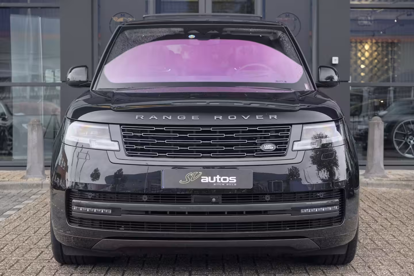 Land Rover Range Rover P510e 510pk First Edition Panoramadak 4-Wielbesturing Trekhaak Meridian3d Massage Laser BO