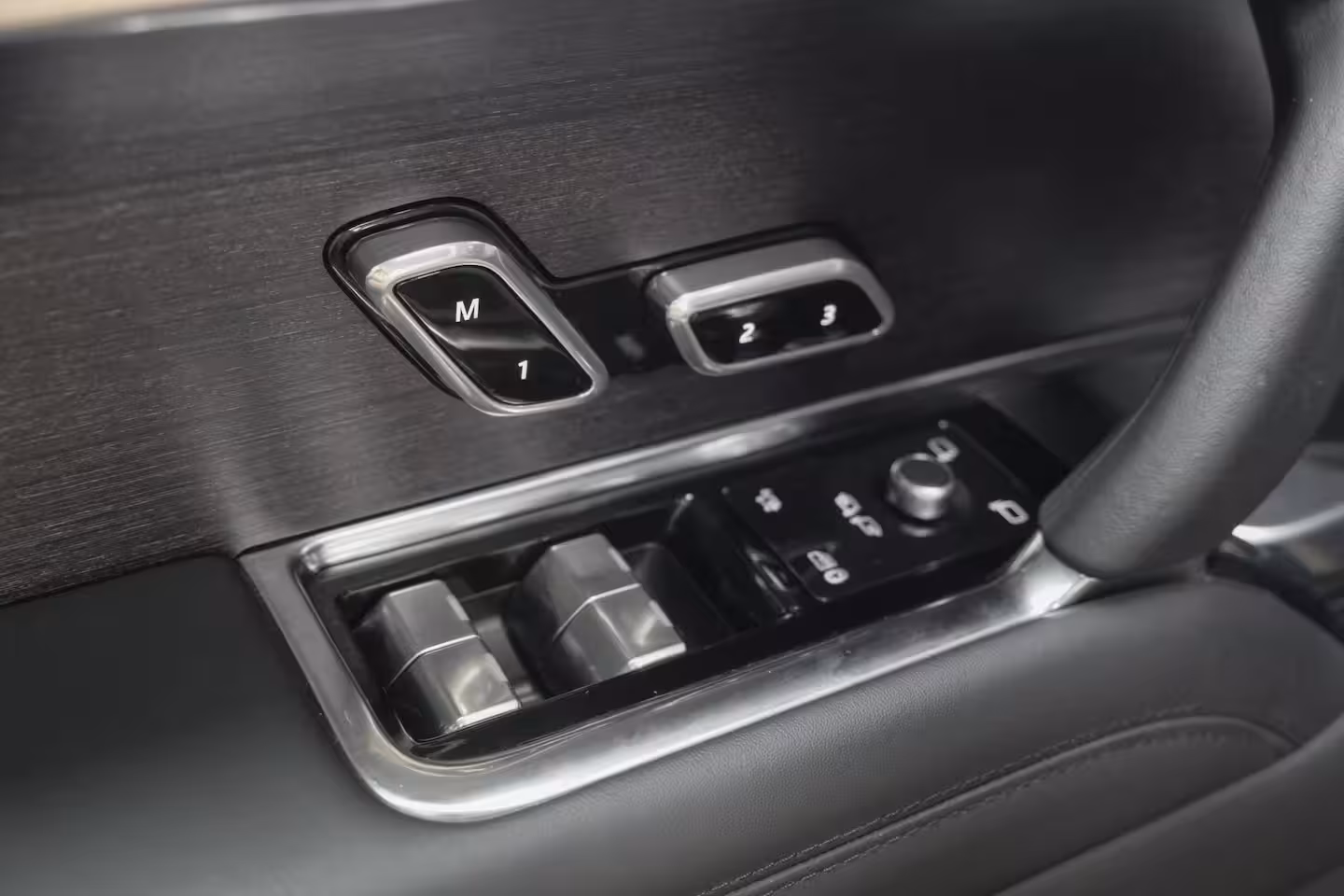 Land Rover Range Rover P510e 510pk First Edition Panoramadak 4-Wielbesturing Trekhaak Meridian3d Massage Laser BO