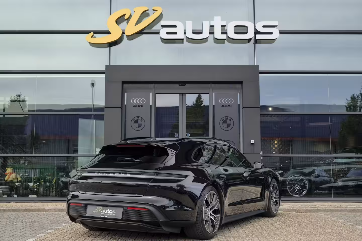 Porsche Taycan Sport Turismo 476pk Performance Plus 93kwh Panoramadak Luchtvering *SOH 89%* Bose Warmtepomp Sport chron