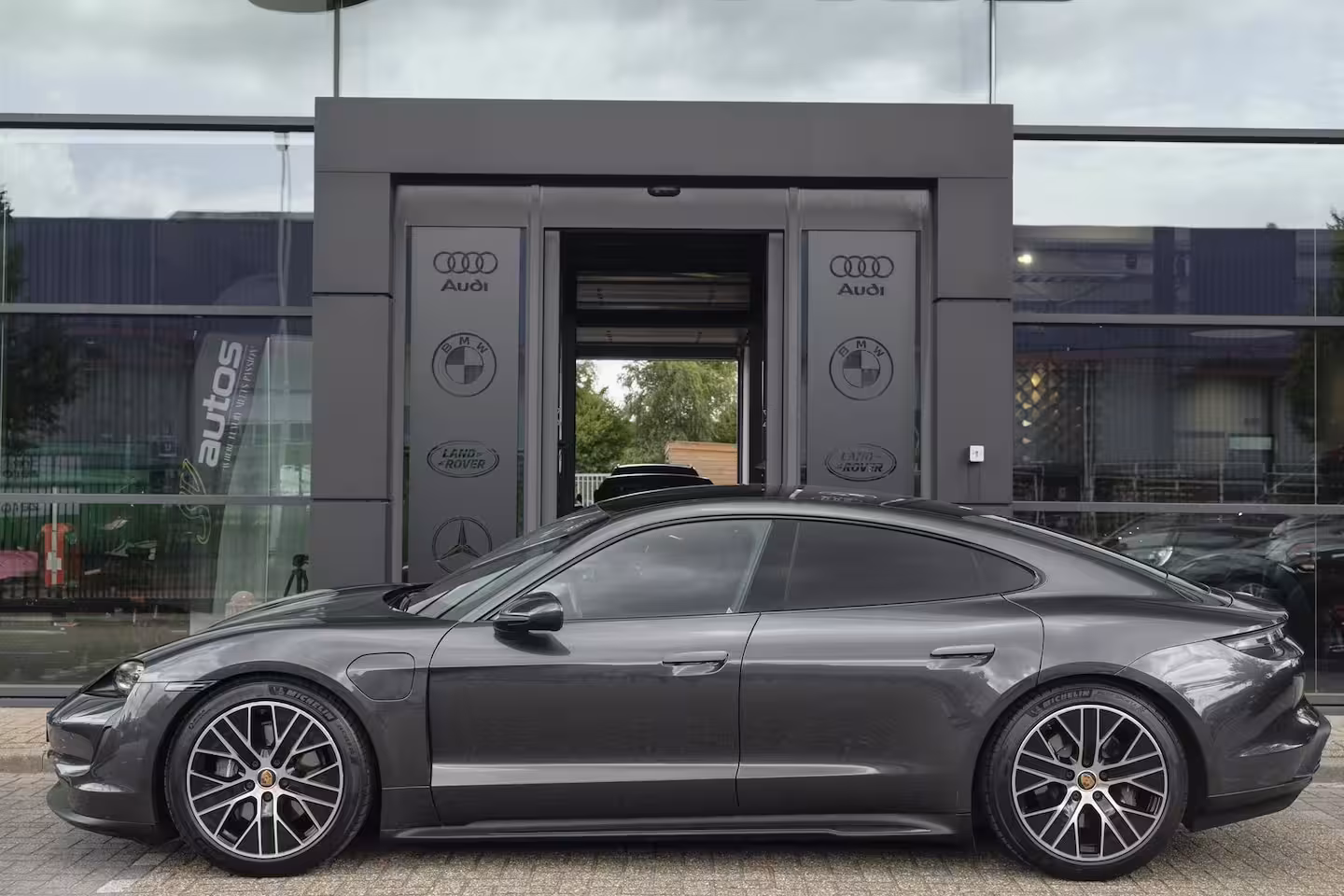 Porsche Taycan Performance Plus 476pk 93, 4 kWh Panoramadak *BTW* *SOH 89%* Luchtvering Bose Comfortstoel