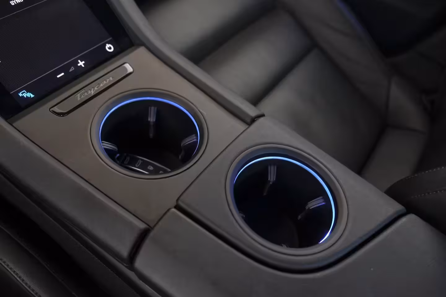 Porsche Taycan Performance Plus 476pk 93, 4 kWh Panoramadak *BTW* *SOH 89%* Luchtvering Bose Comfortstoel
