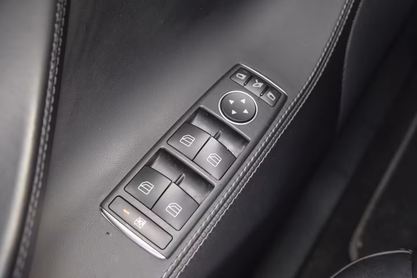 Tesla Model S 75D 333pk AWD Panoramadak *SOH 88%* Autopilot enchanged 21" LMV Leder NLauto