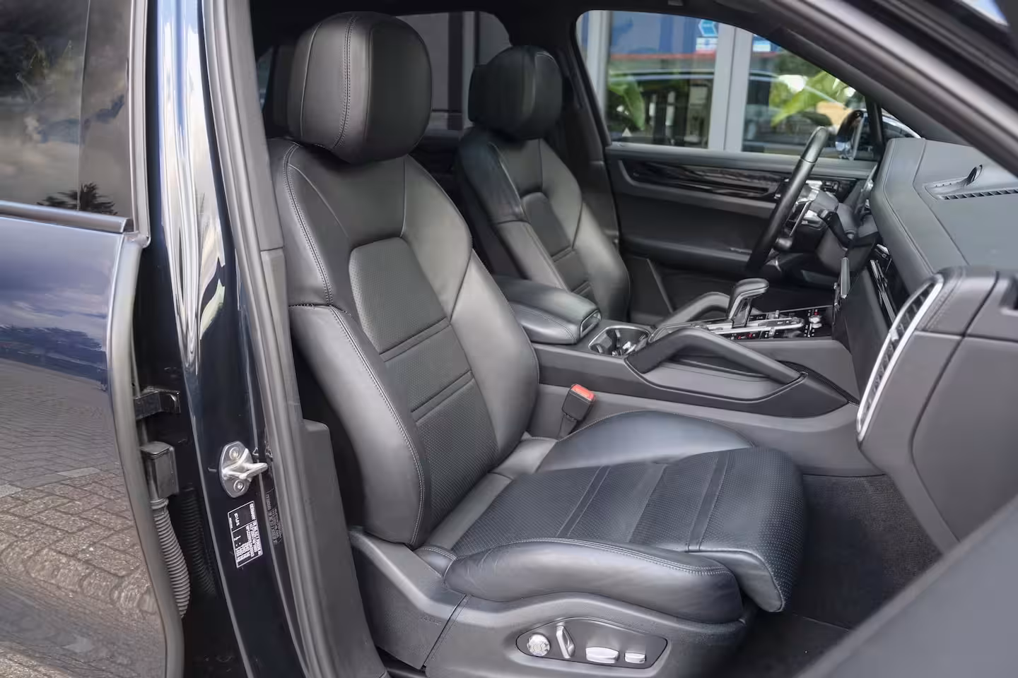 Porsche Cayenne S 2.9 V6 441pk Panoramadak Luchtvering Matrix led Comfortstoelen Memory Camera 21" LMV