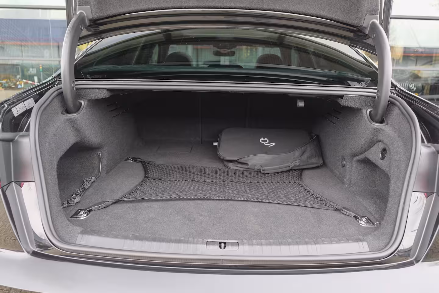 Audi A6 Limousine 55 TFSIe Competion 367pk Quattro Panoramadak 4-wielbesturing *SOH 95%* Nachtzicht B&O audi