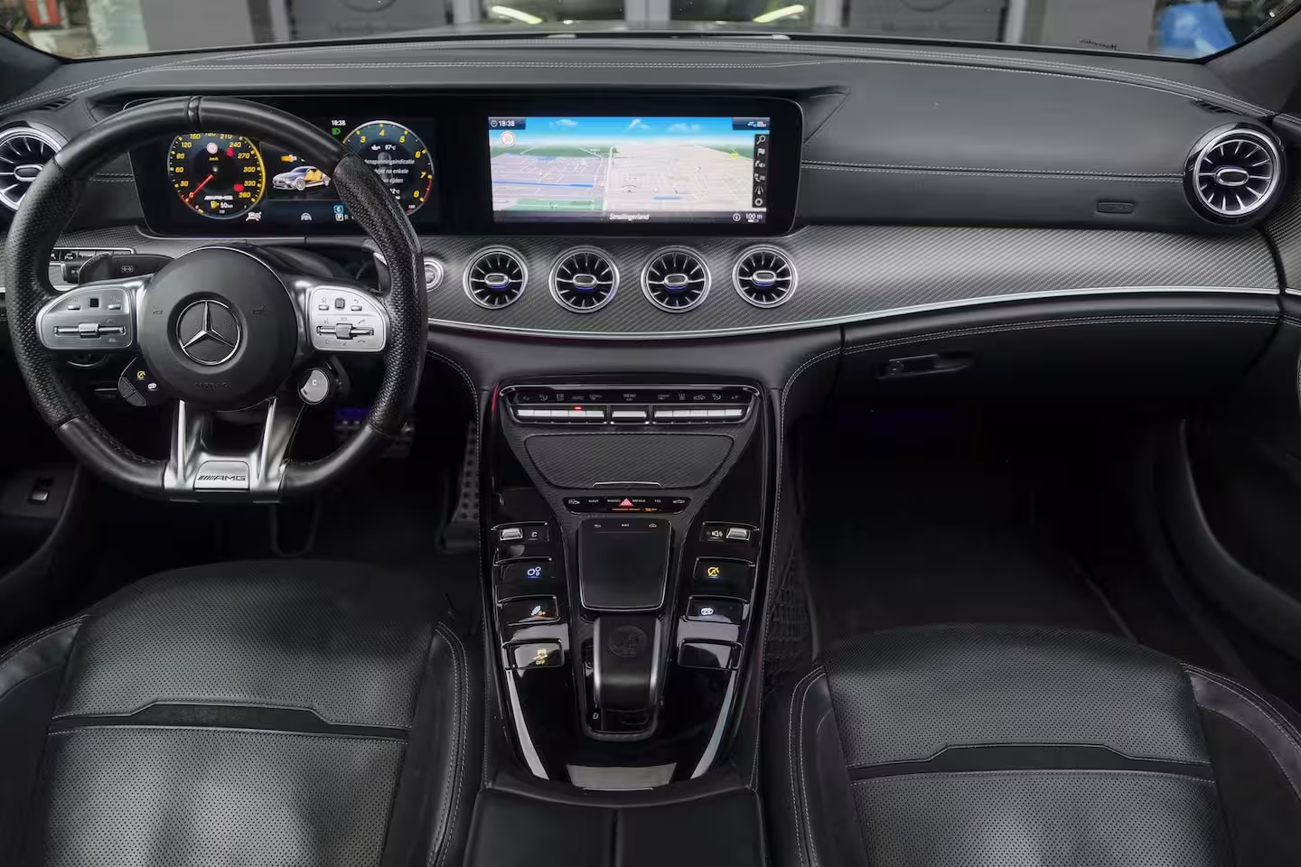 Mercedes-Benz AMG GT GT63s 4-Door AMG 640pk 4MATIC+ Schuifdak Keramisch 4-wielsturing 4-seat Massage Softclose