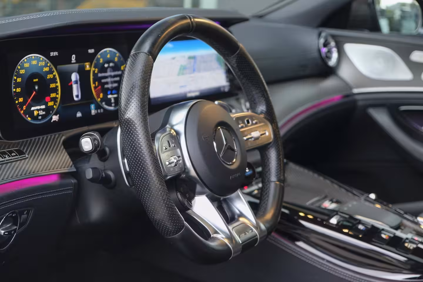 Mercedes-Benz AMG GT GT63s 4-Door AMG 640pk 4MATIC+ Schuifdak Keramisch 4-wielsturing 4-seat Massage Softclose