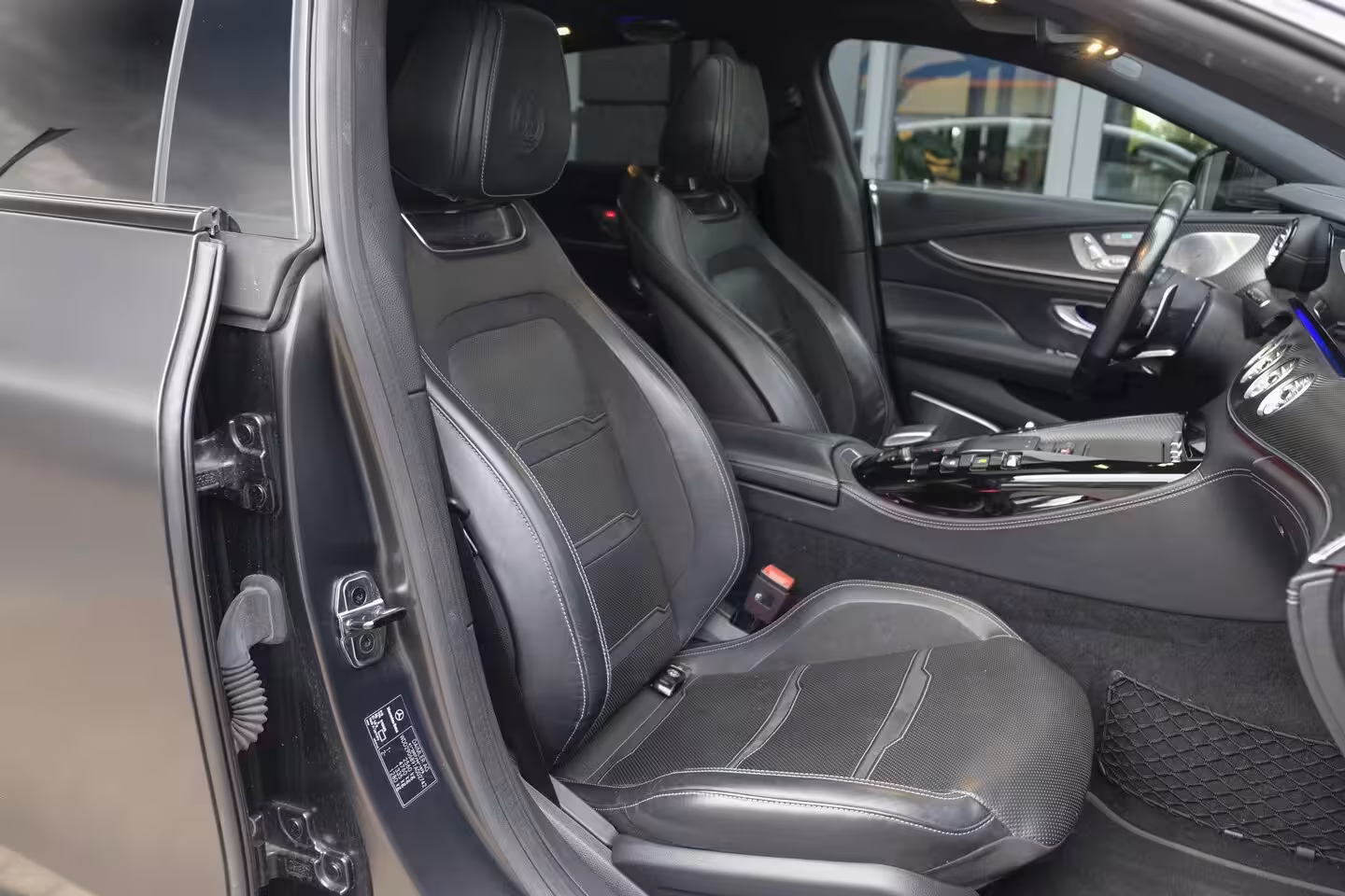 Mercedes-Benz AMG GT GT63s 4-Door AMG 640pk 4MATIC+ Schuifdak Keramisch 4-wielsturing 4-seat Massage Softclose