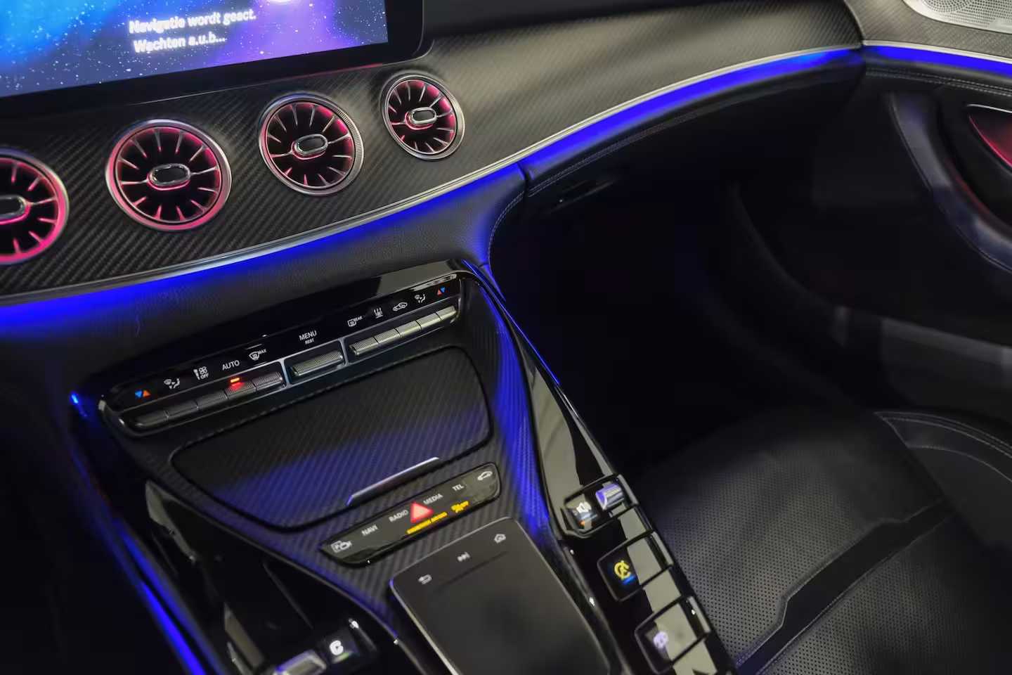 Mercedes-Benz AMG GT GT63s 4-Door AMG 640pk 4MATIC+ Schuifdak Keramisch 4-wielsturing 4-seat Massage Softclose