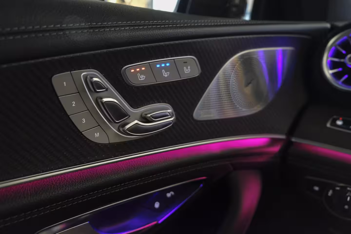 Mercedes-Benz AMG GT GT63s 4-Door AMG 640pk 4MATIC+ Schuifdak Keramisch 4-wielsturing 4-seat Massage Softclose