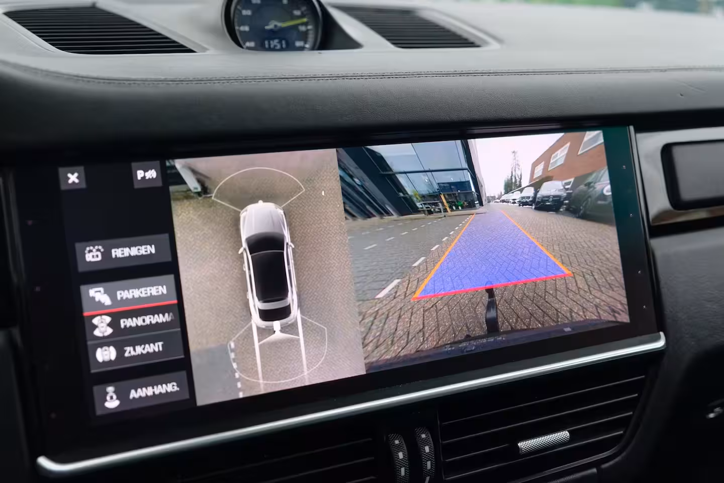 Porsche Cayenne Coupé 4.0 V8 Turbo S 680pk E-Hybrid Panoramadak *SOH 89%* Keramisch *BTW* Massage Trekhaak Stoel