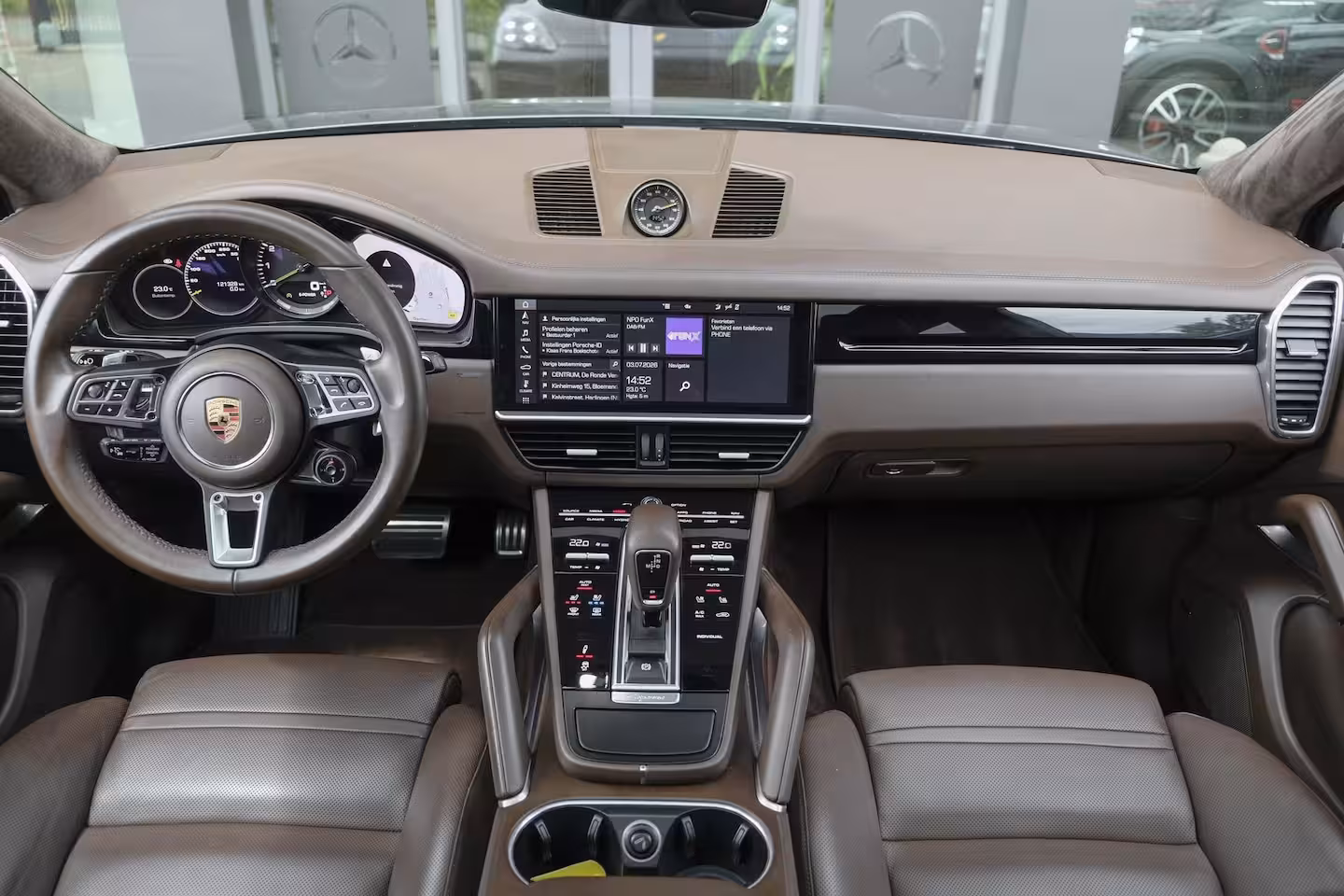 Porsche Cayenne Coupé 4.0 V8 Turbo S 680pk E-Hybrid Panoramadak 4-wielsturing *SOH 94%* Trekhaak PDCC BOMVOL 1e