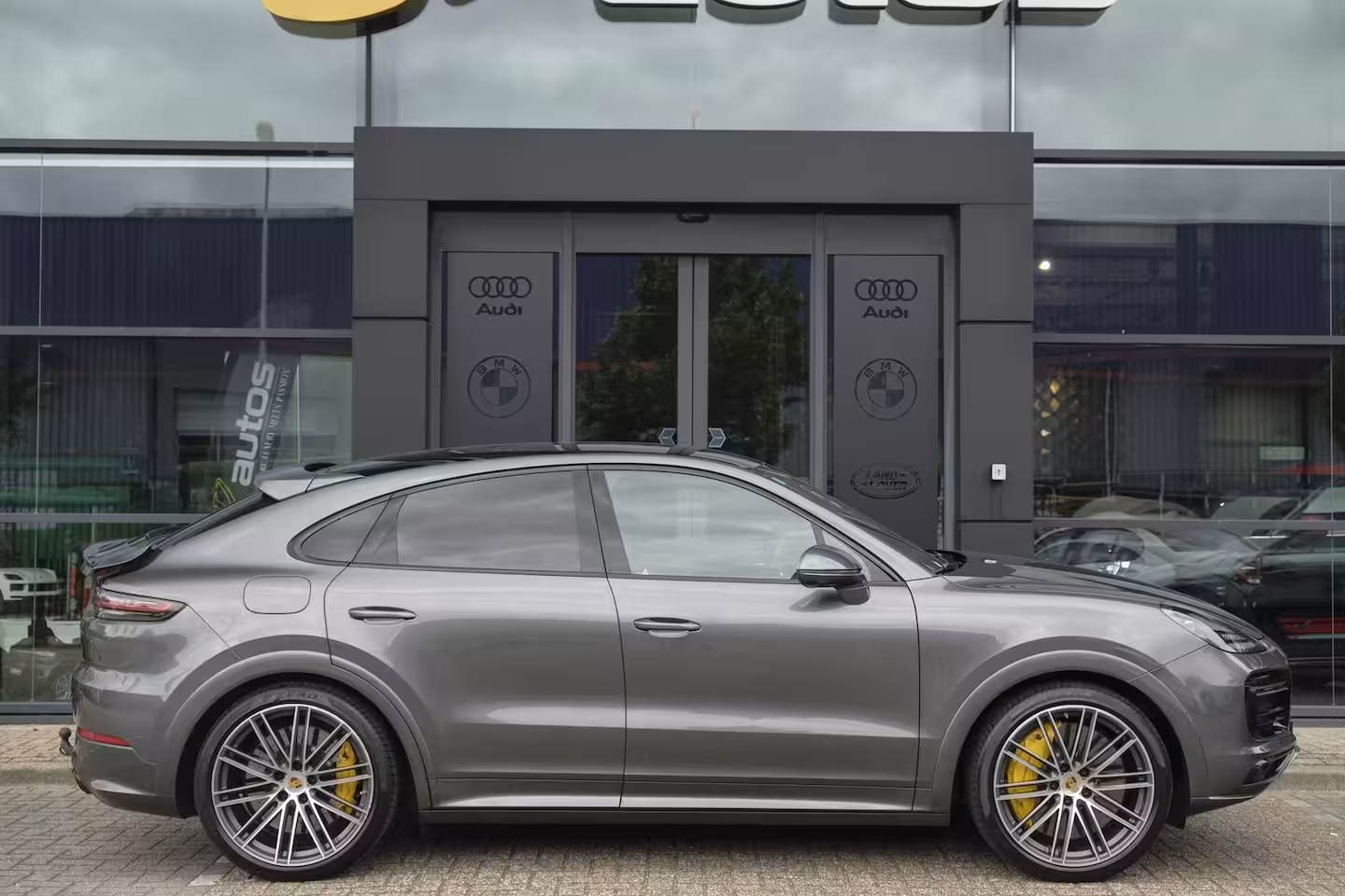 Porsche Cayenne Coupé 4.0 V8 Turbo S 680pk E-Hybrid Panoramadak 4-wielsturing *SOH 94%* Trekhaak PDCC BOMVOL 1e