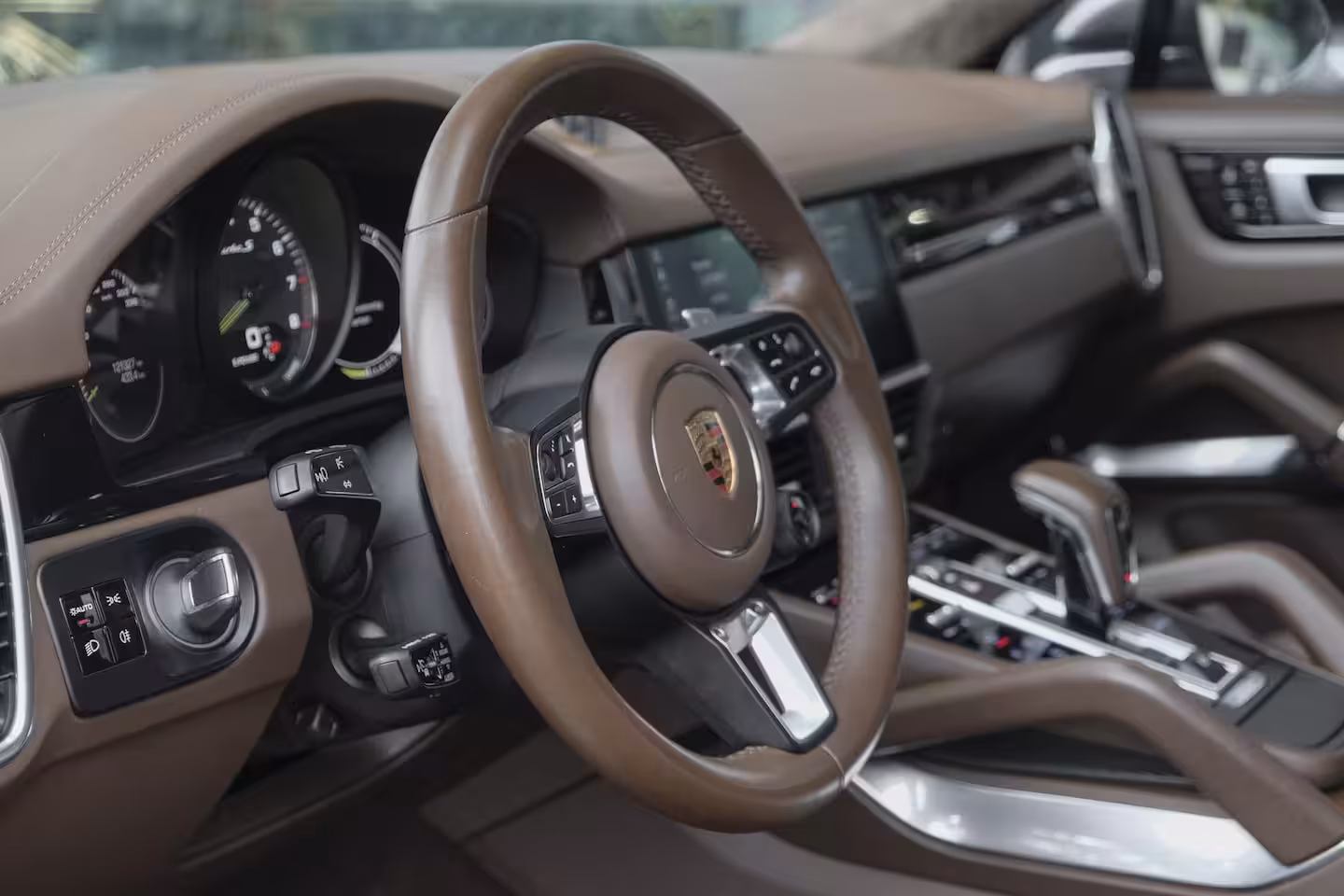 Porsche Cayenne Coupé 4.0 V8 Turbo S 680pk E-Hybrid Panoramadak 4-wielsturing *SOH 94%* Trekhaak PDCC BOMVOL 1e