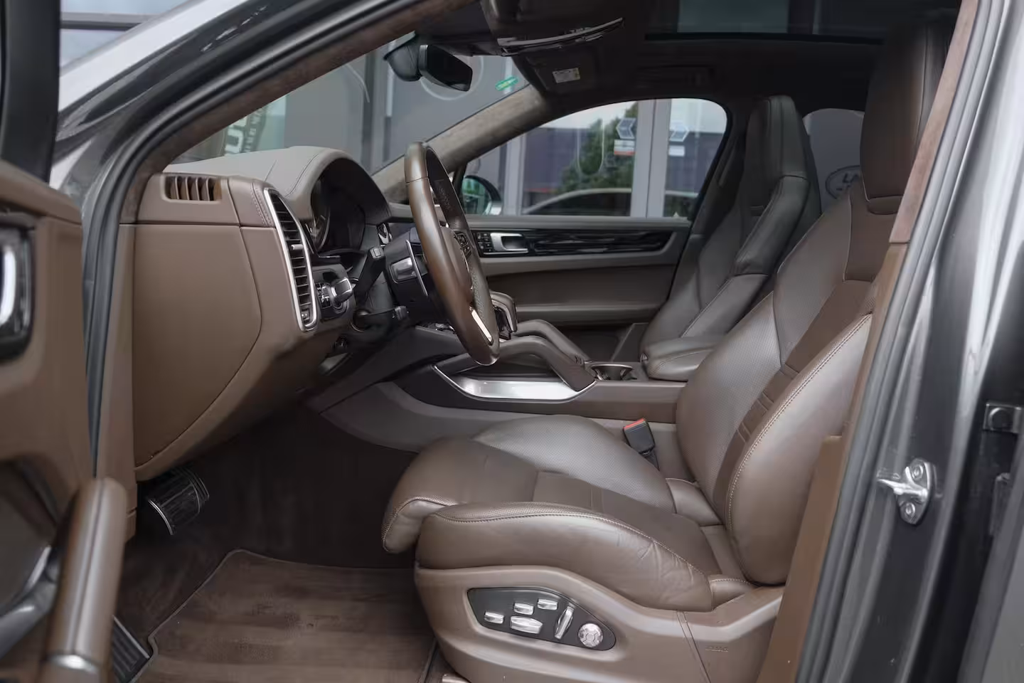 Porsche Cayenne Coupé 4.0 V8 Turbo S 680pk E-Hybrid Panoramadak 4-wielsturing *SOH 94%* Trekhaak PDCC BOMVOL 1e
