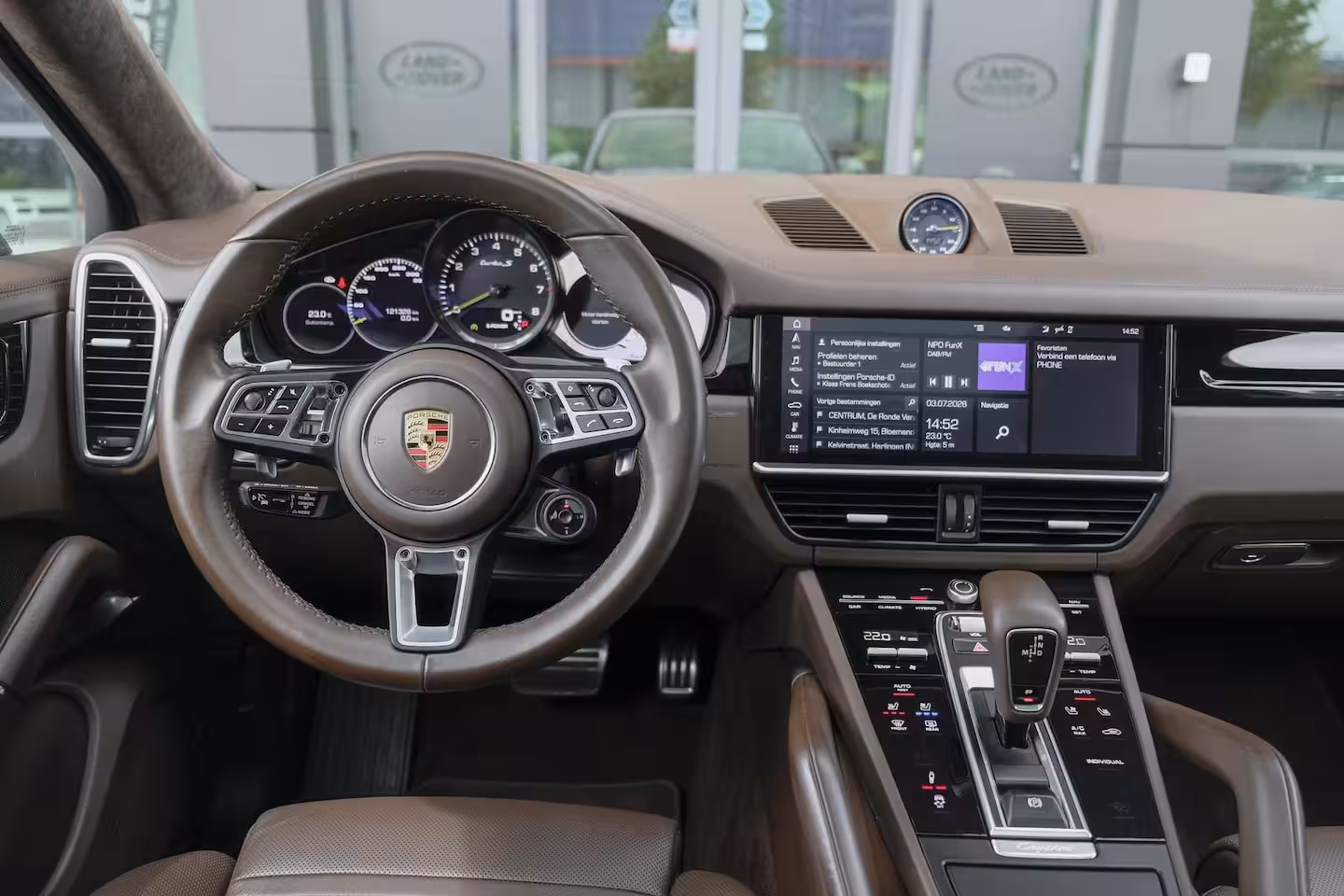 Porsche Cayenne Coupé 4.0 V8 Turbo S 680pk E-Hybrid Panoramadak 4-wielsturing *SOH 94%* Trekhaak PDCC BOMVOL 1e
