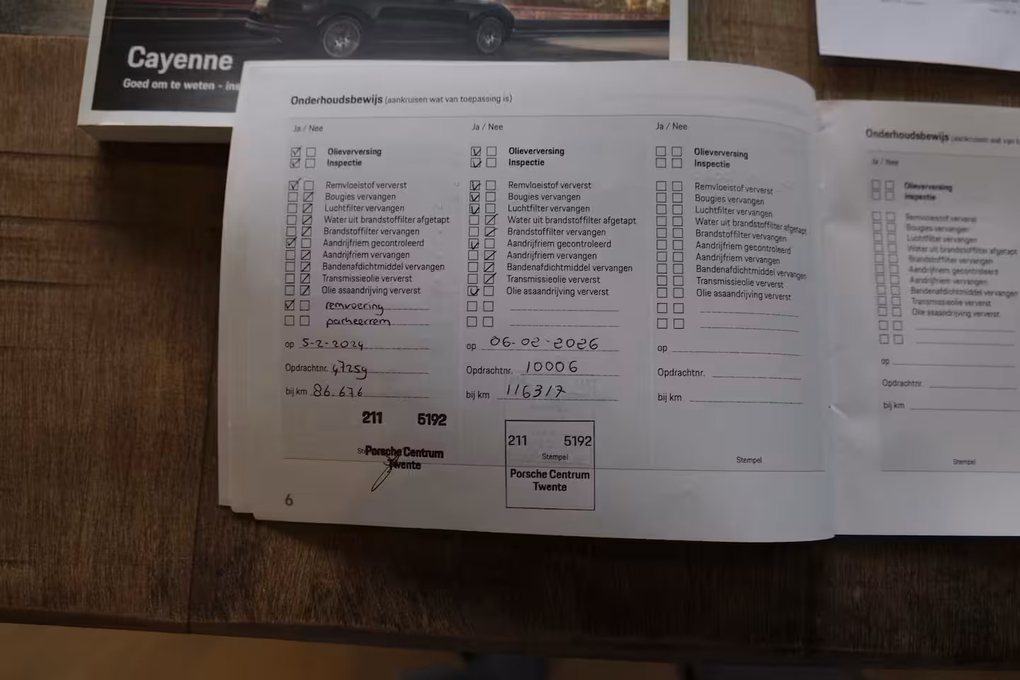 Porsche Cayenne Coupé 4.0 V8 Turbo S 680pk E-Hybrid Panoramadak 4-wielsturing *SOH 94%* Trekhaak PDCC BOMVOL 1e