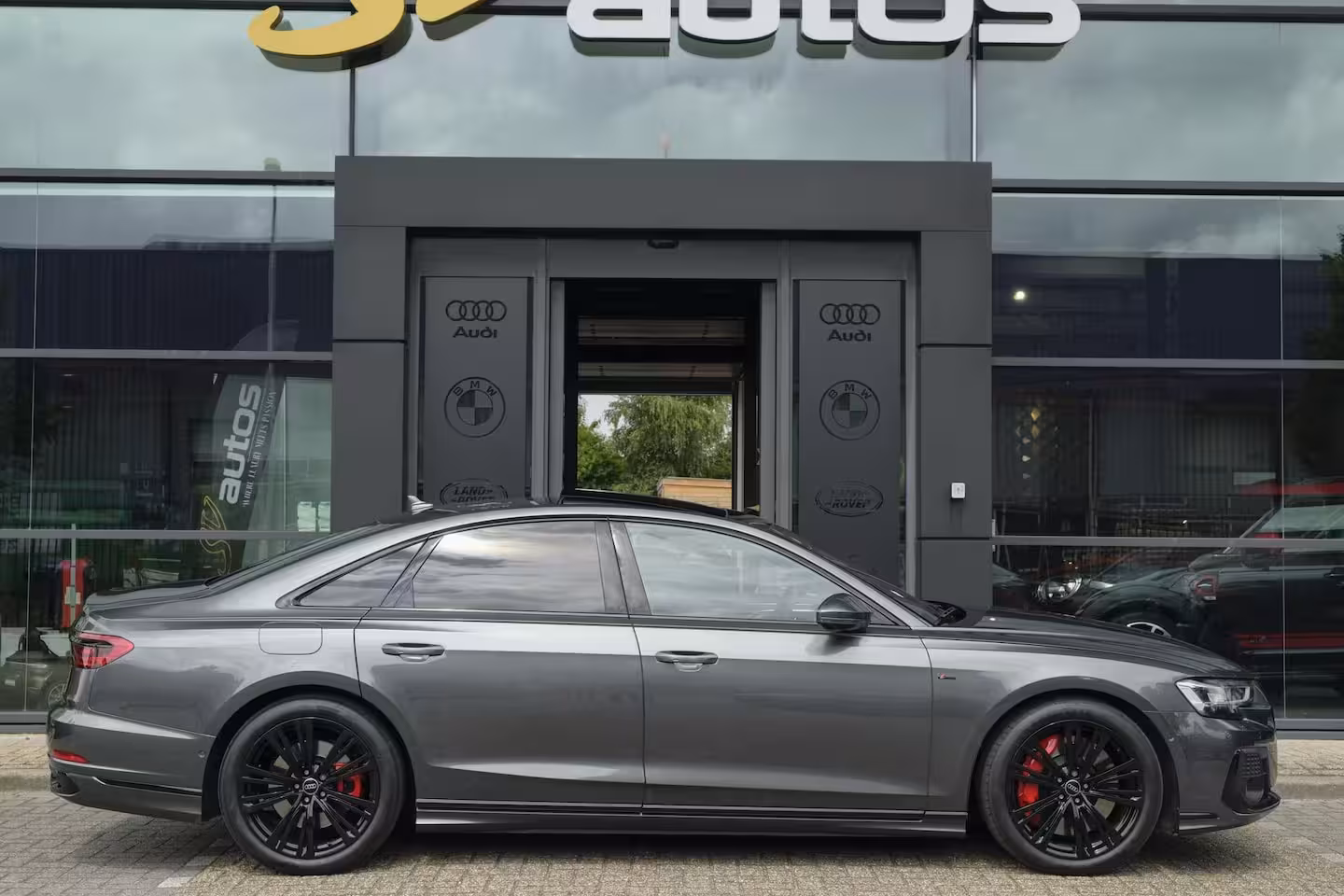 Audi A8 60 TFSIe 462pk S-Line Quattro Panoramdak *BTW* B&O *SOH 100%* 4-Wielsturing RS stoelen Luc