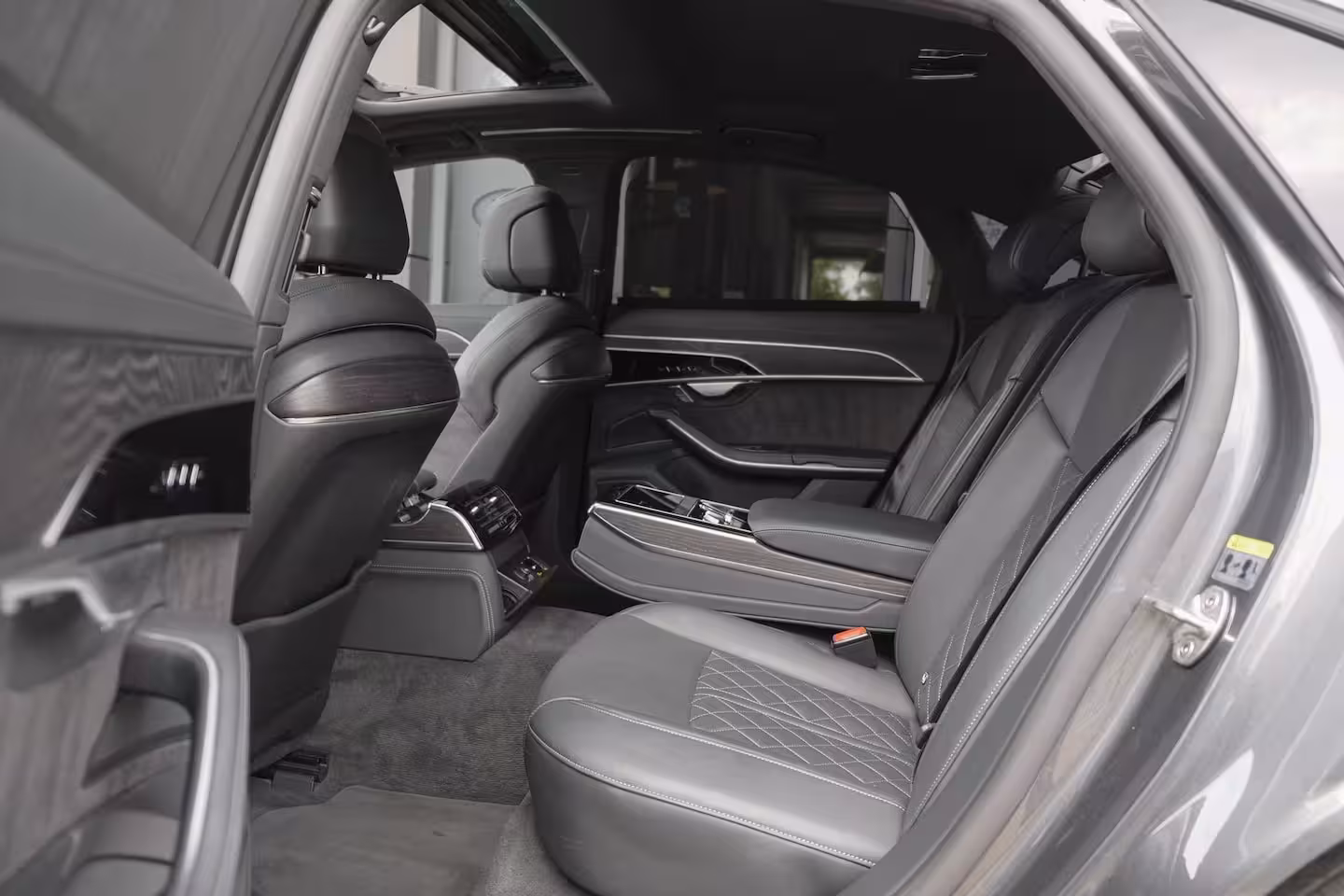 Audi A8 60 TFSIe 462pk S-Line Quattro Panoramdak *BTW* B&O *SOH 100%* 4-Wielsturing RS stoelen Luc