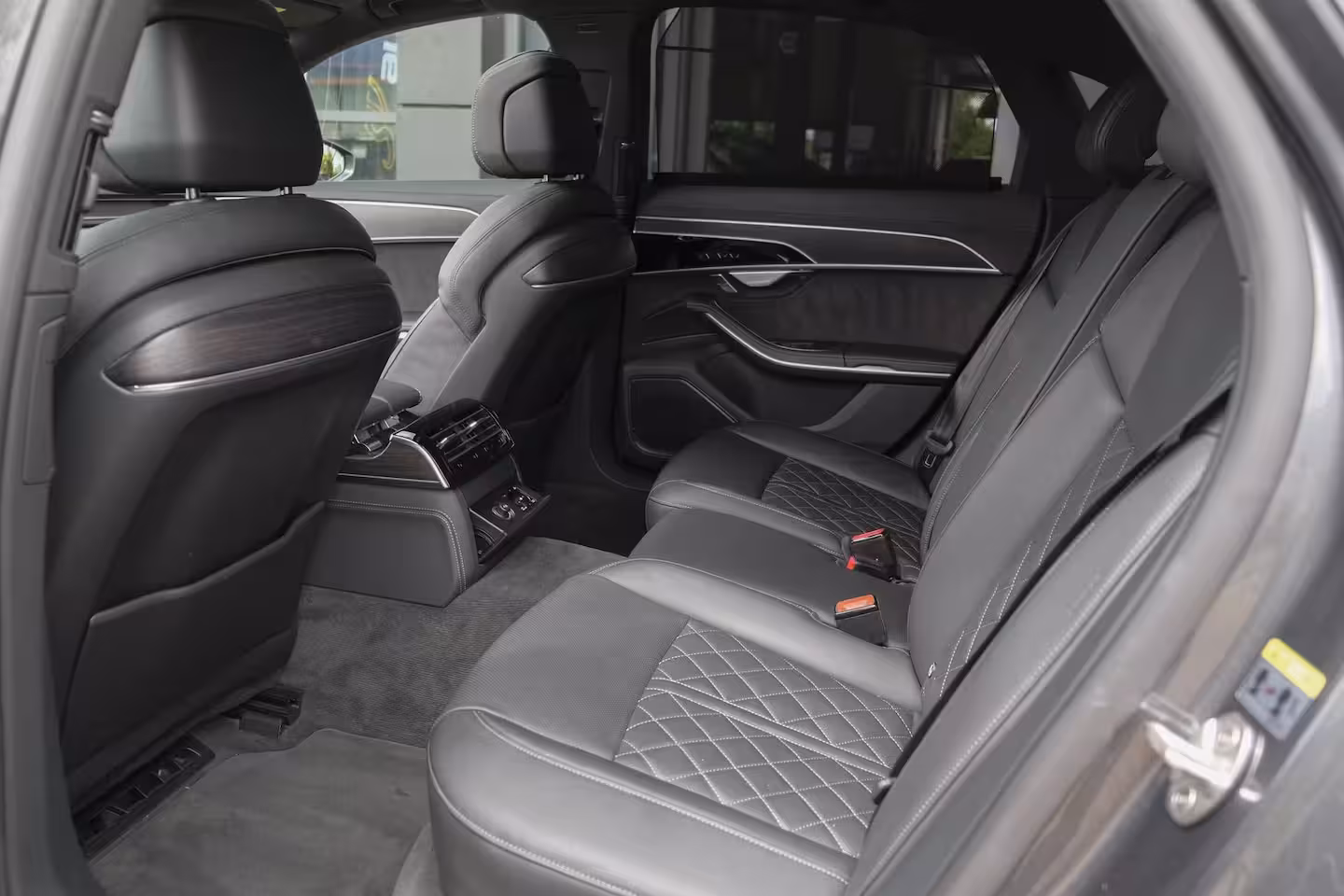 Audi A8 60 TFSIe 462pk S-Line Quattro Panoramdak *BTW* B&O *SOH 100%* 4-Wielsturing RS stoelen Luc