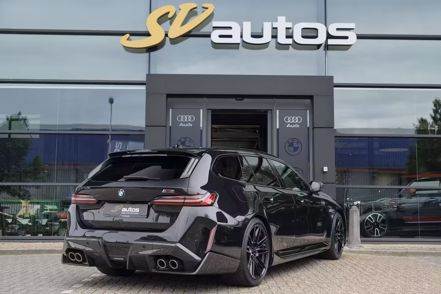 BMW 5-serie Touring M5 V8 727pk Hybrid Panoramadak Keramisch Full carbon pack *BTW* NLauto VOL VOL VOL