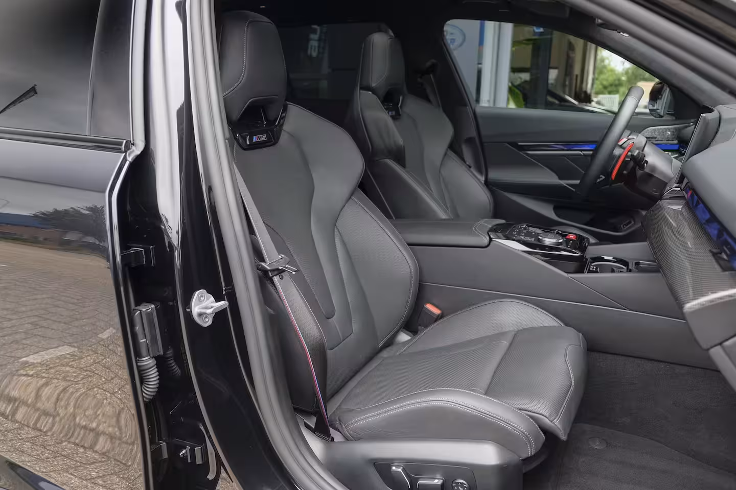 BMW 5-serie Touring M5 V8 727pk Hybrid Panoramadak Keramisch Full carbon pack *BTW* NLauto VOL VOL VOL