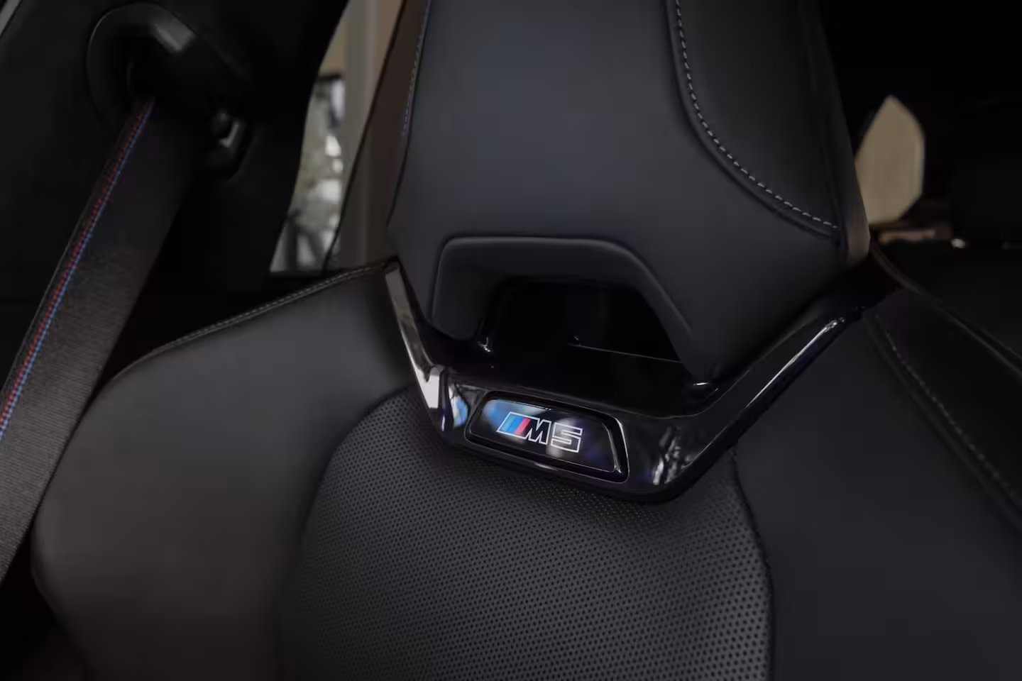 BMW 5-serie Touring M5 V8 727pk Hybrid Panoramadak Keramisch Full carbon pack *BTW* NLauto VOL VOL VOL