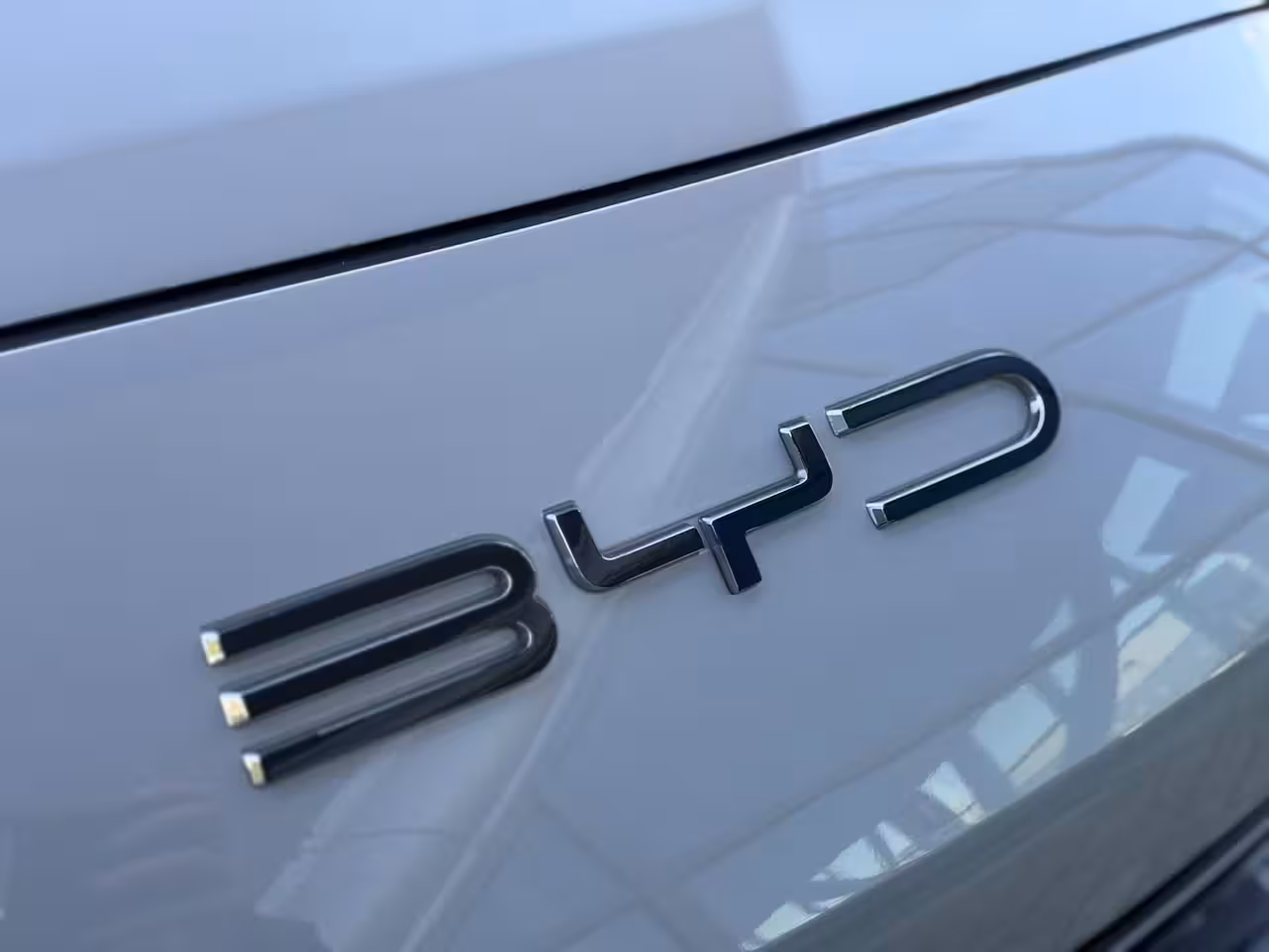 BYD Seal U 1.5 T DM-i AWD DESIGN 324pk BLACK EDITION Panoramadak / 360 Camera / Head Up