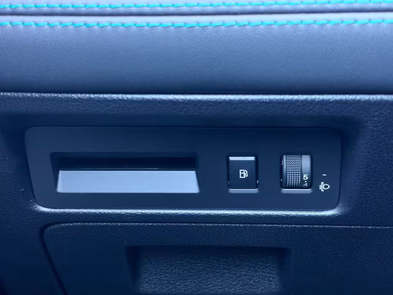 BYD Seal U 1.5 T DM-i AWD DESIGN 324pk BLACK EDITION Panoramadak / 360 Camera / Head Up
