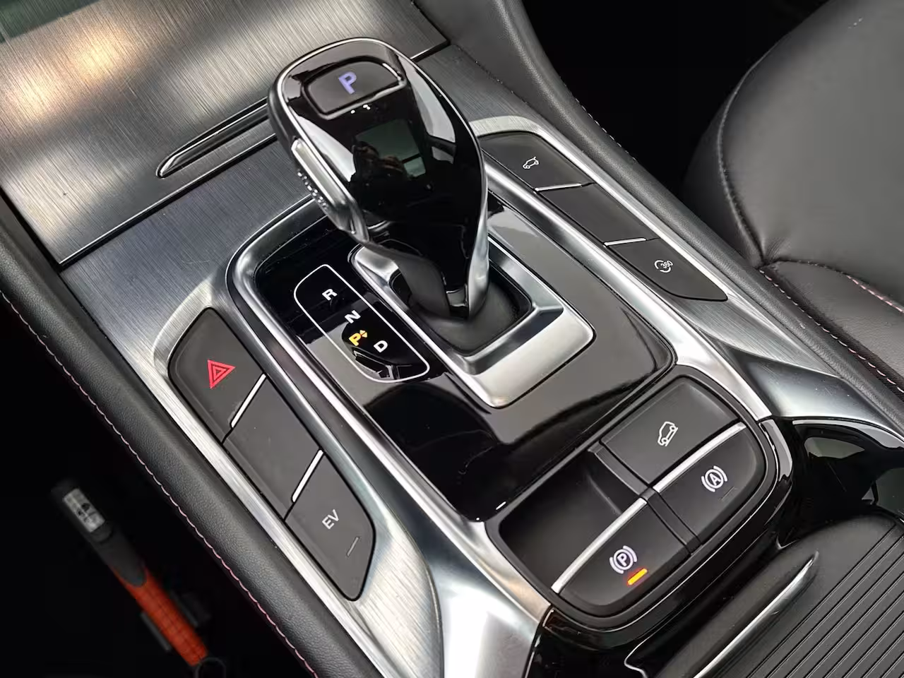 MG EHS 1.5 TGDI PHEV Aut. Luxury | Leder | Panoramadak | Led Sfeerlicht | 360 Camera | Adaptive C