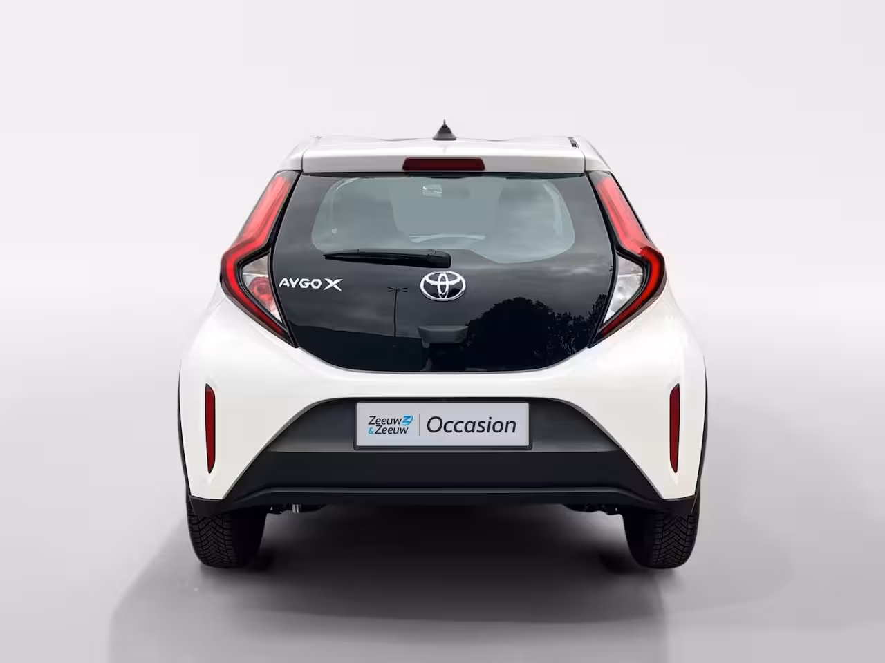 Toyota Aygo X 1.0 VVT-i MT Play | Carplay | Airco | Parkeercamera | Adapt. Cruise Control