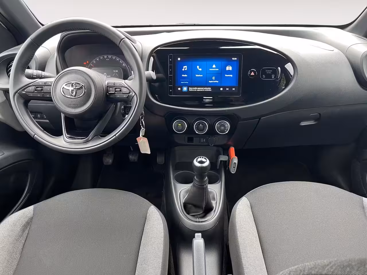 Toyota Aygo X 1.0 VVT-i MT Play | Carplay | Airco | Parkeercamera | Adapt. Cruise Control