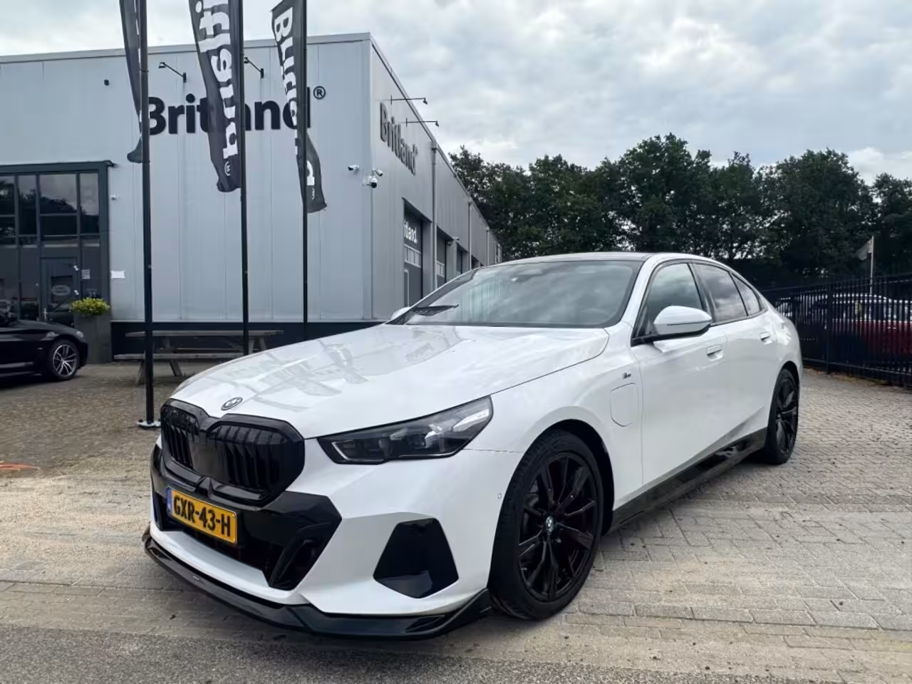 BMW 5-serie 530e X-drive M-Sport bj2024 *Leer *Laser *NL auto *Cruise