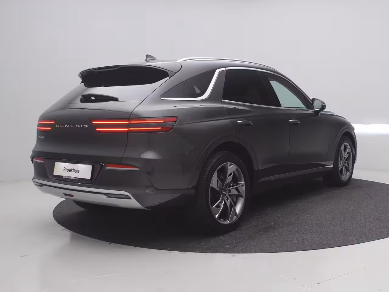Genesis GV70 Sport Electrified 4WD SOH 100% | Achteruitrijcamera met 360° Surround View | Ambienteverli