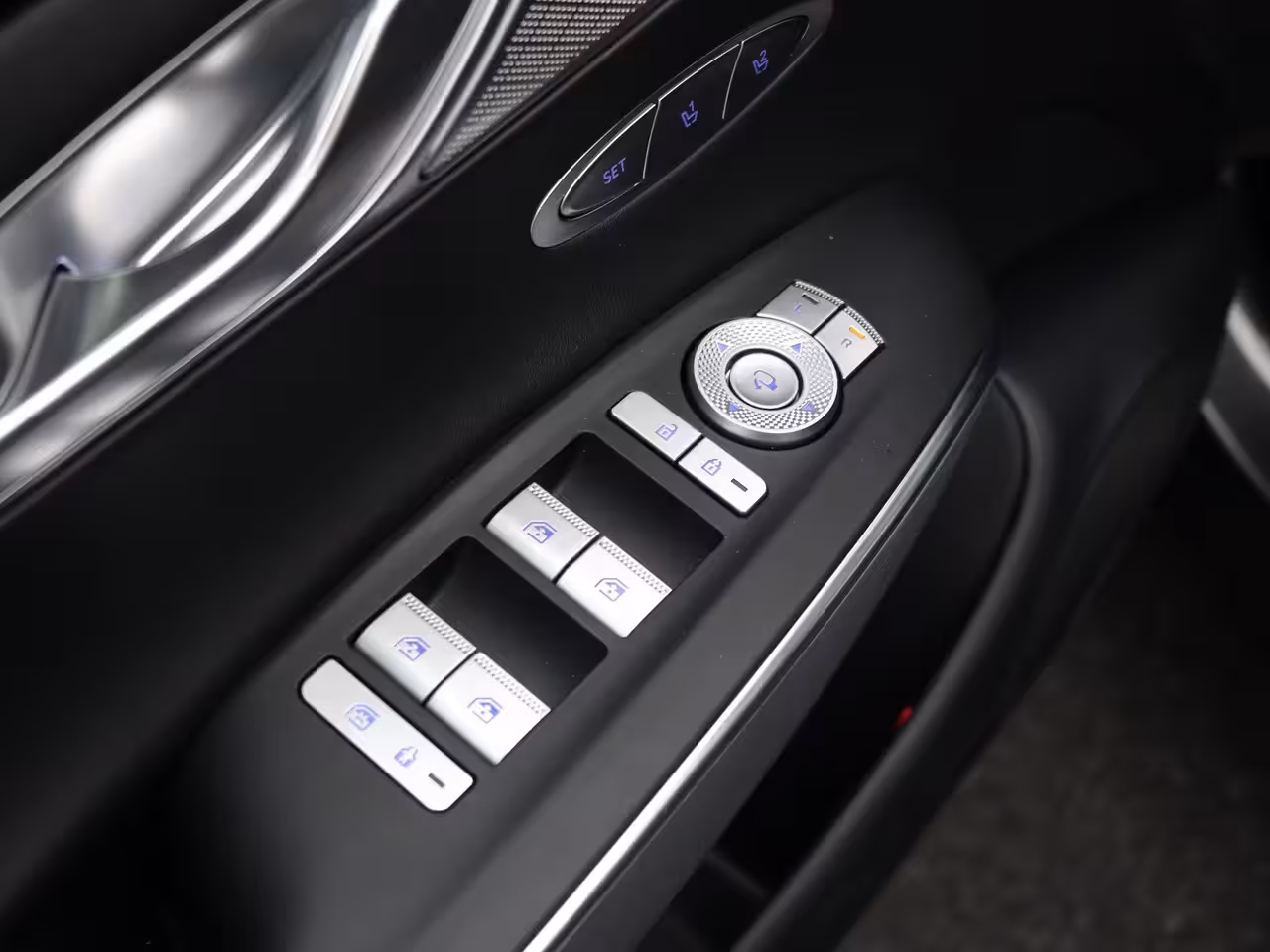 Genesis GV70 Sport Electrified 4WD SOH 100% | Achteruitrijcamera met 360° Surround View | Ambienteverli
