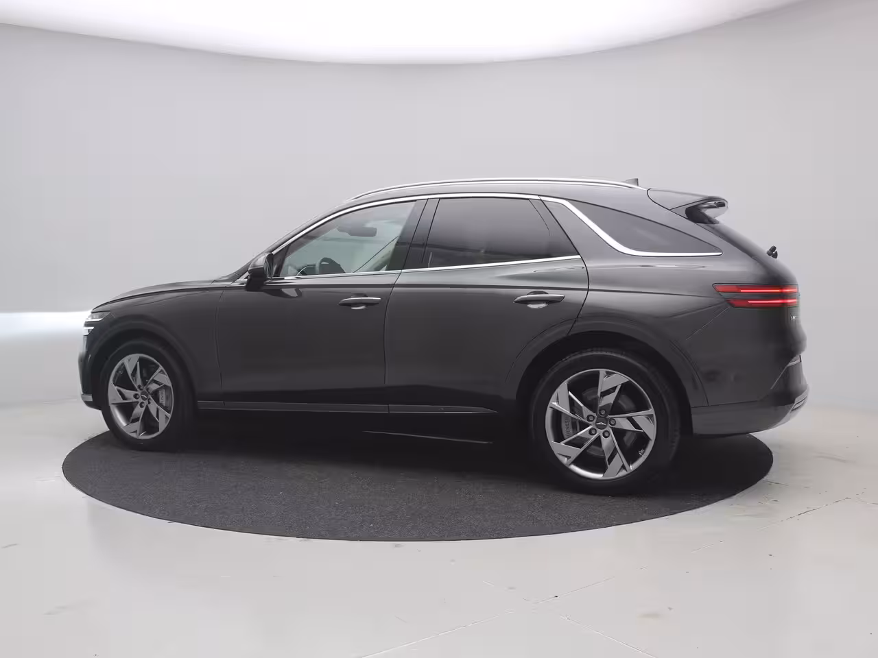 Genesis GV70 Sport Electrified 4WD SOH 100% | Achteruitrijcamera met 360° Surround View | Ambienteverli